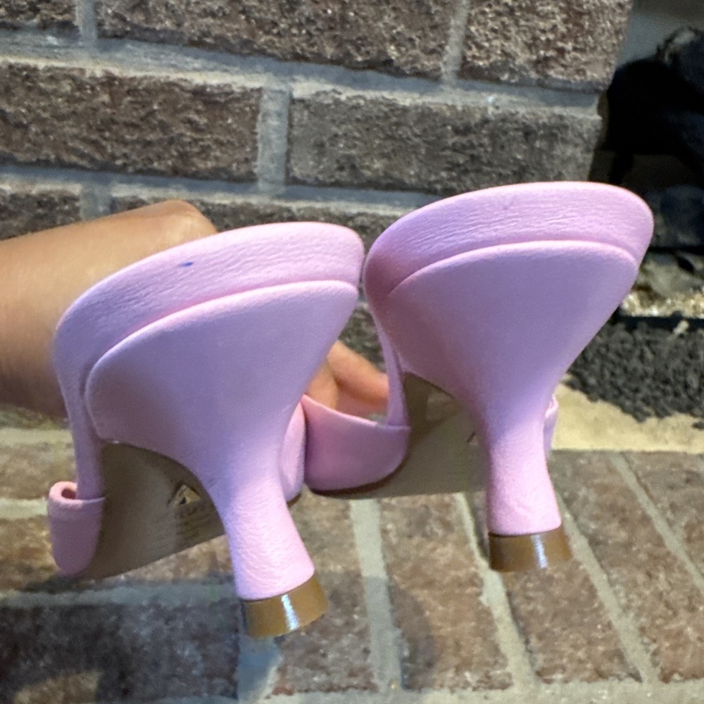 Schutz Womens Cecily Light Pink Leather Slip On Kitten Heels Sandals Size 5.5B - Picture 8 of 16